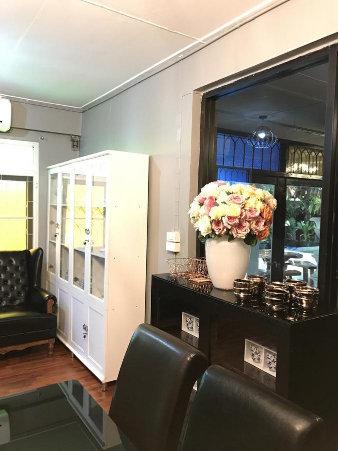 Add Home Hostel Vipavadee 42 Bangkok Kültér fotó