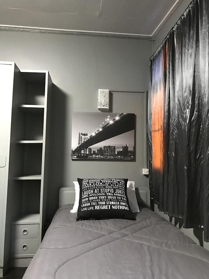 Add Home Hostel Vipavadee 42 Bangkok Kültér fotó