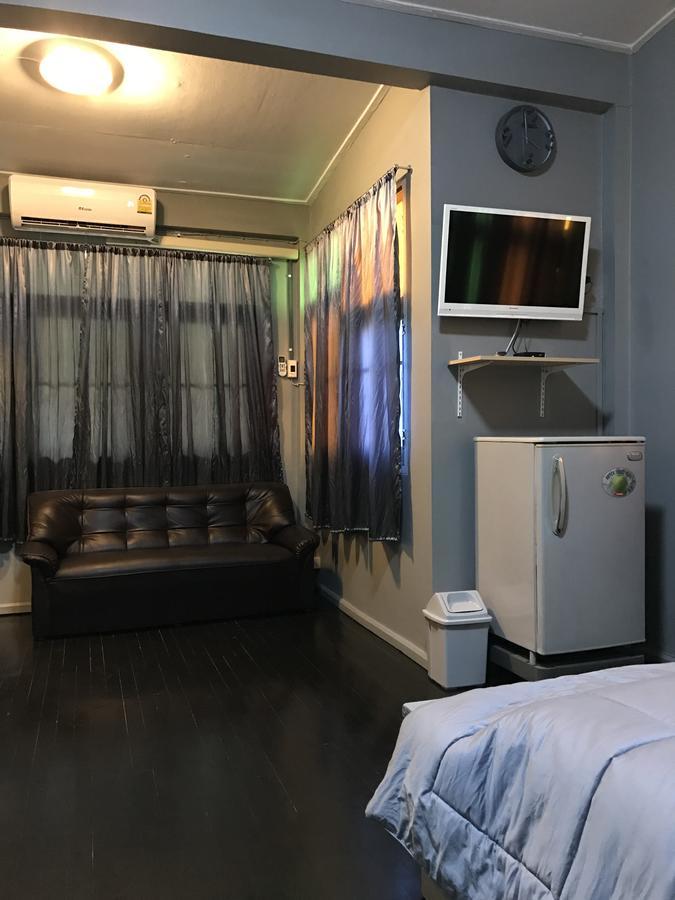 Add Home Hostel Vipavadee 42 Bangkok Kültér fotó